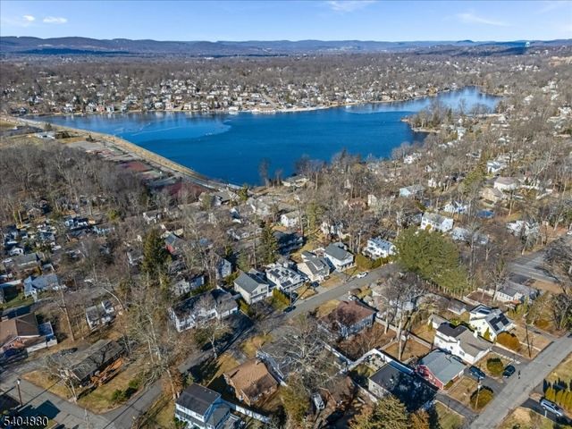 14 Oneida Trl, Wayne Twp., NJ 07470