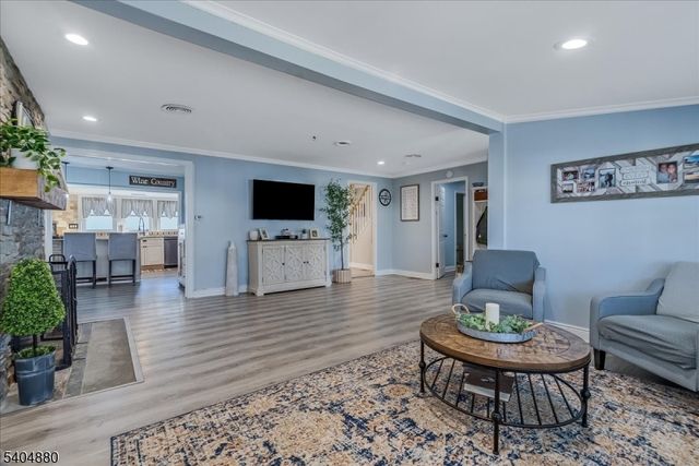 14 Oneida Trl, Wayne Twp., NJ 07470