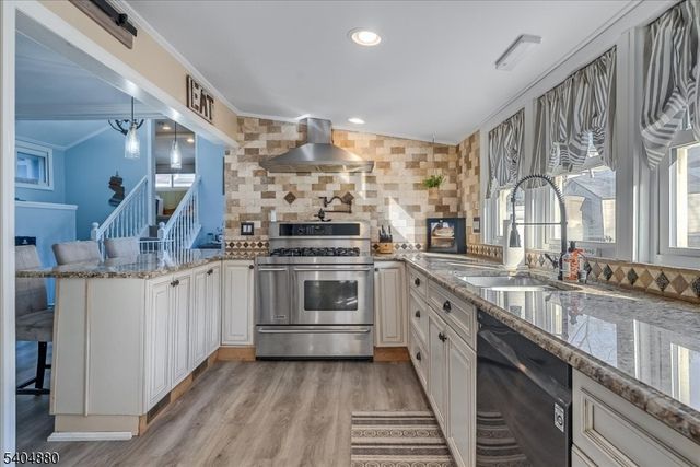 14 Oneida Trl, Wayne Twp., NJ 07470