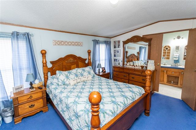 519 E Wine St, South Connellsville, PA 15425