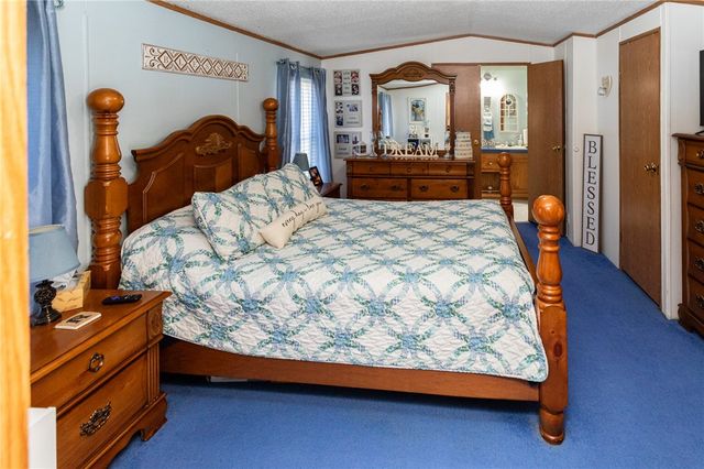 519 E Wine St, South Connellsville, PA 15425