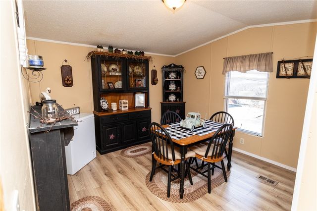 519 E Wine St, South Connellsville, PA 15425