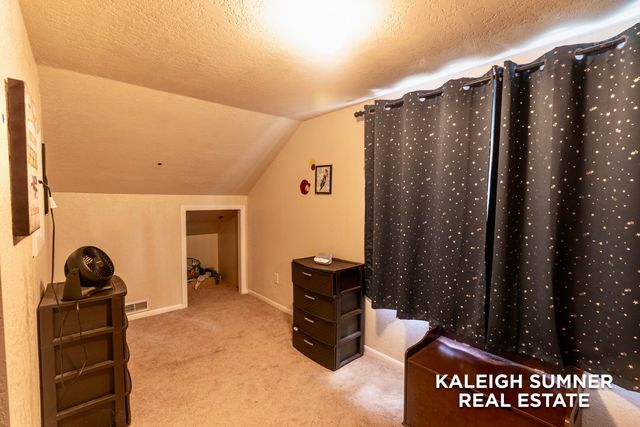 1071 Irwin Avenue, Muskegon, MI 49442