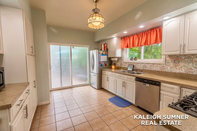 1071 Irwin Avenue, Muskegon, MI 49442