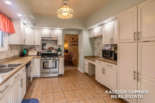 1071 Irwin Avenue, Muskegon, MI 49442