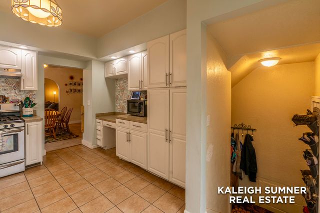 1071 Irwin Avenue, Muskegon, MI 49442