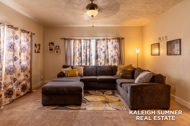 1071 Irwin Avenue, Muskegon, MI 49442