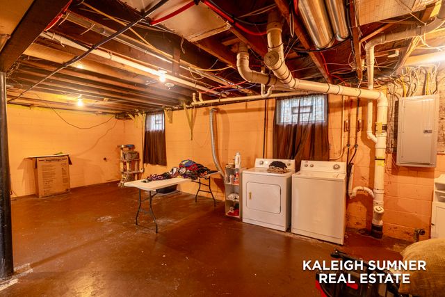 1071 Irwin Avenue, Muskegon, MI 49442
