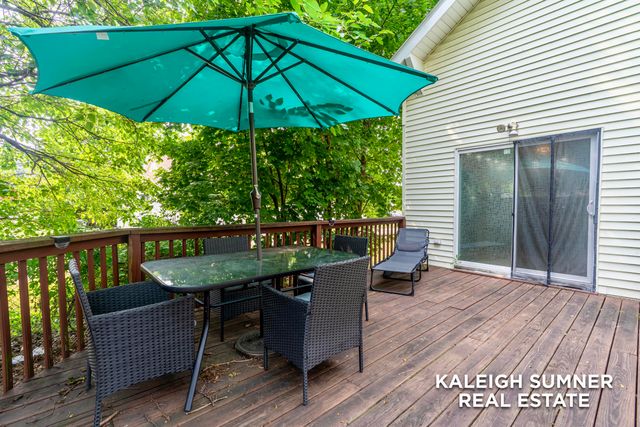 1071 Irwin Avenue, Muskegon, MI 49442