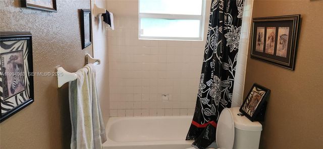 18963 SW 113th Ct, Miami, FL 33157