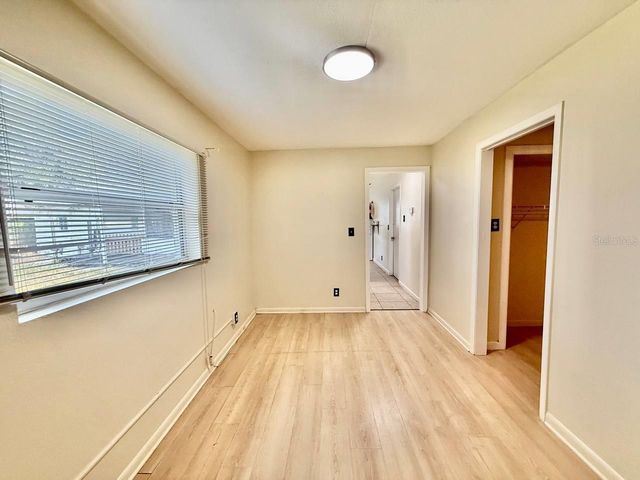 804 E 127TH AVENUE B, Tampa, FL 33612