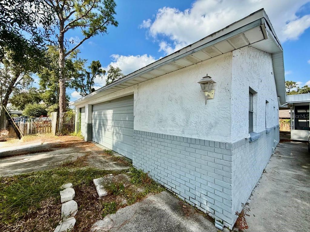 804 E 127TH AVENUE B, Tampa, FL 33612