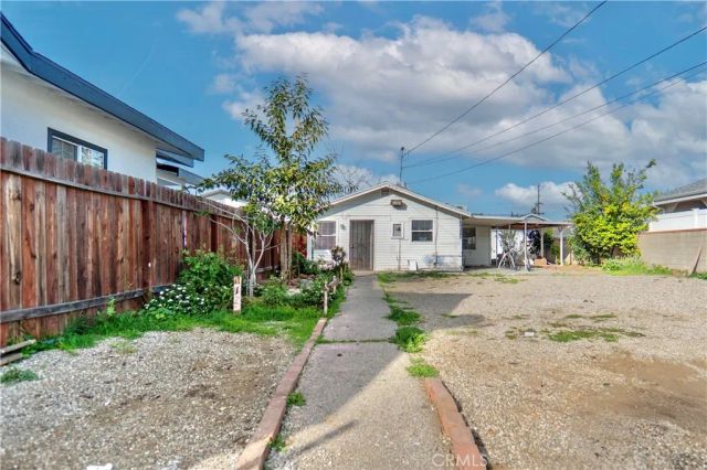 14841 Archwood, Van Nuys, CA 91405