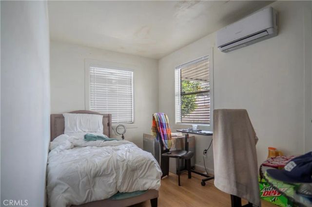 14841 Archwood, Van Nuys, CA 91405