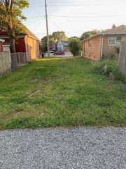 3905 Guthrie Street, East Chicago, IN 46312
