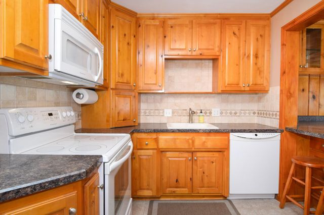 459 Woodruff Avenue, Roseville, MN 55113