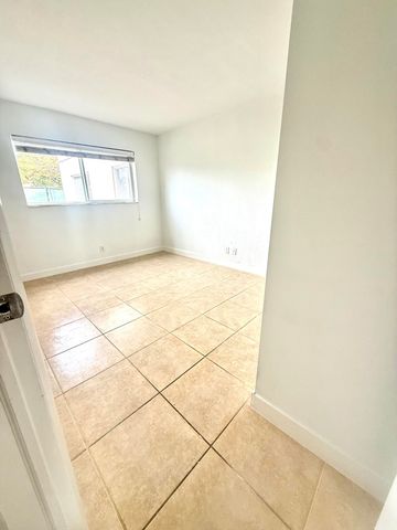 199 E Mcnab Road Unit 104, Pompano Beach, FL 33060