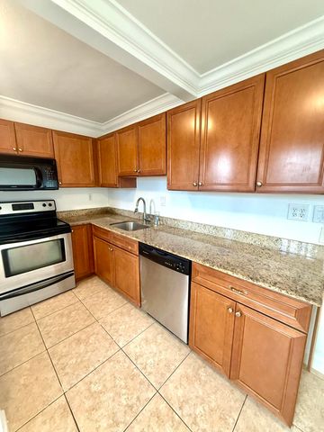 199 E Mcnab Road Unit 104, Pompano Beach, FL 33060