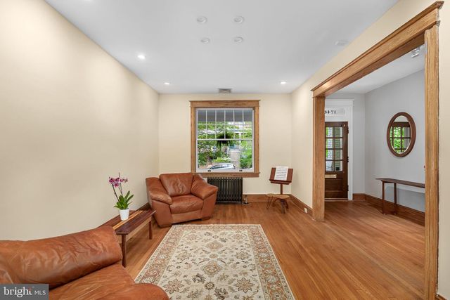 1748 KENYON STREET, Washington, DC 20010