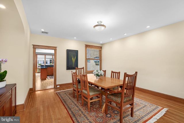 1748 KENYON STREET, Washington, DC 20010