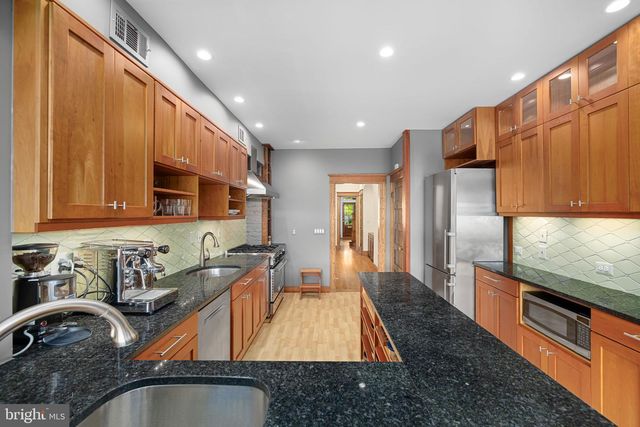 1748 KENYON STREET, Washington, DC 20010