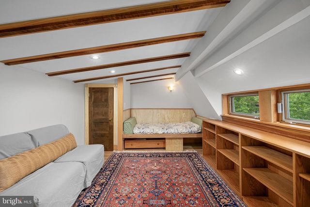 1748 KENYON STREET, Washington, DC 20010