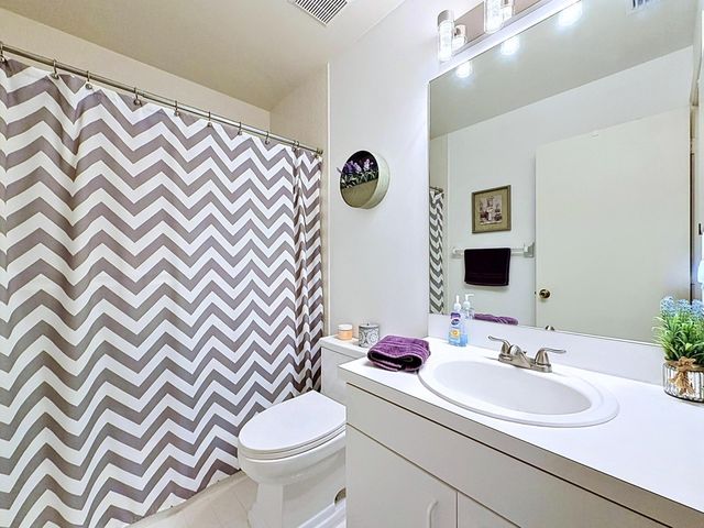 333 NW 45th Terrace, Deerfield Beach, FL 33442