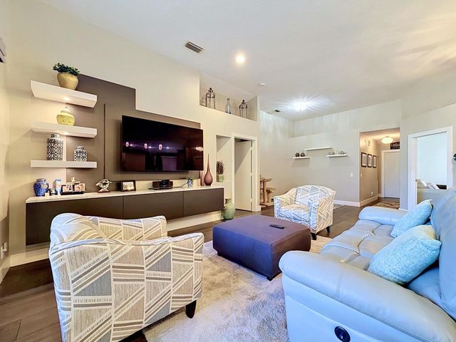 333 NW 45th Terrace, Deerfield Beach, FL 33442