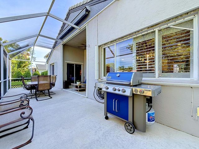 333 NW 45th Terrace, Deerfield Beach, FL 33442