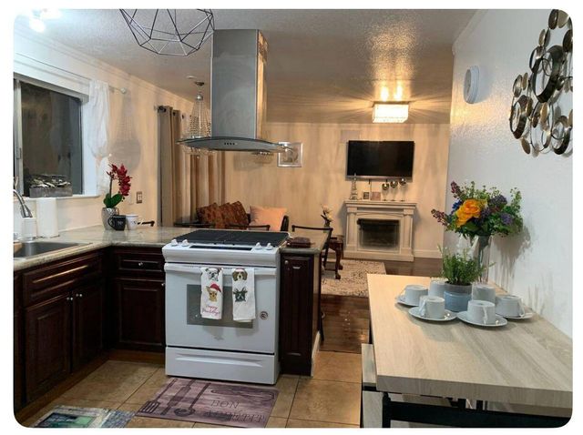 1657 Alum Rock Avenue, San Jose, CA 95116