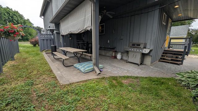408 8th Street, Baraboo, WI 53913