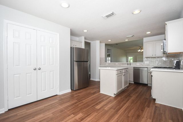 6035 Indian Creek, Missouri City, TX 77459
