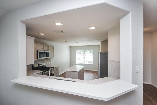 6035 Indian Creek, Missouri City, TX 77459