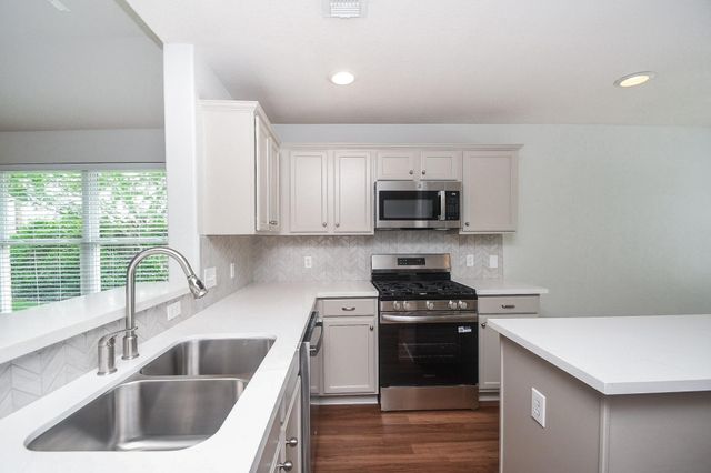 6035 Indian Creek, Missouri City, TX 77459