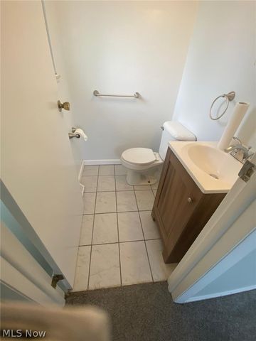14144 Lisa Drive, Maple Heights, OH 44137