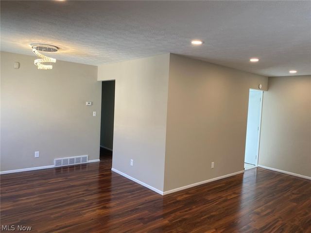 14144 Lisa Drive, Maple Heights, OH 44137
