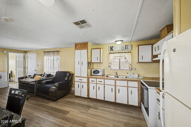535 S ALMA SCHOOL Road 40, Mesa, AZ 85210