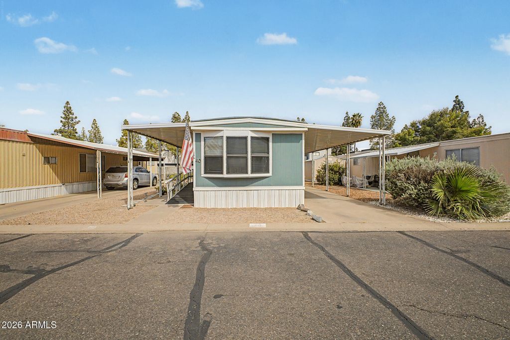 535 S ALMA SCHOOL Road 40, Mesa, AZ 85210