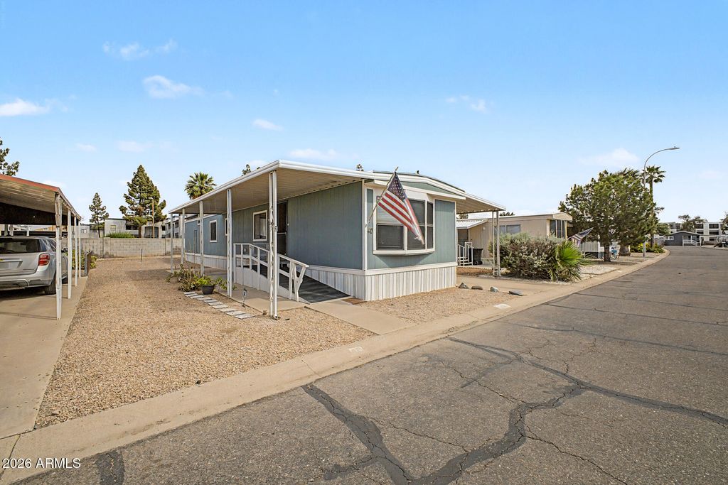 535 S ALMA SCHOOL Road 40, Mesa, AZ 85210 — photo 2