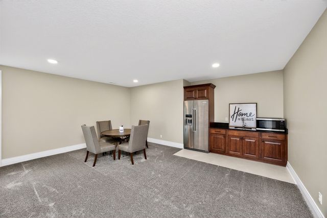 4816 147th Street, Urbandale, IA 50323