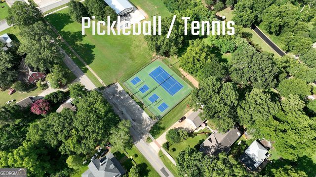 15 Couch Street, Moreland, GA 30259