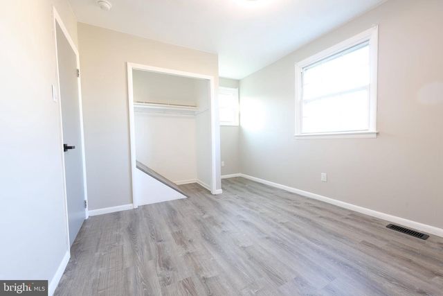 22 CLEMSON RD, Cherry Hill, NJ 08034