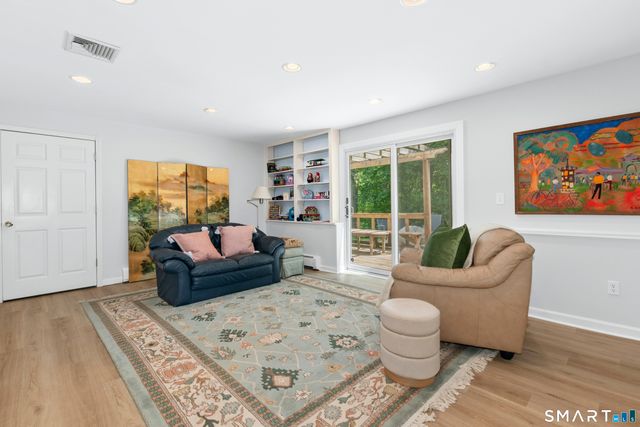 25 Olmstead Lane, Ridgefield, CT 06877