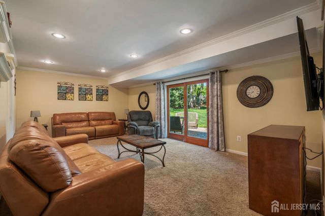 23 Gladstone Drive, East Brunswick, NJ 08816