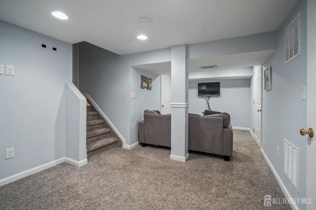 23 Gladstone Drive, East Brunswick, NJ 08816