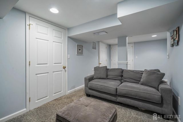 23 Gladstone Drive, East Brunswick, NJ 08816