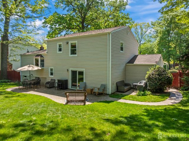 23 Gladstone Drive, East Brunswick, NJ 08816