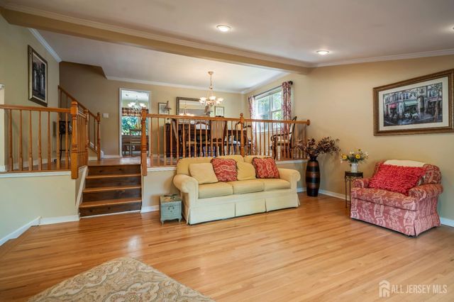 23 Gladstone Drive, East Brunswick, NJ 08816