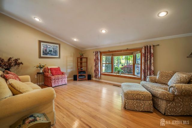 23 Gladstone Drive, East Brunswick, NJ 08816