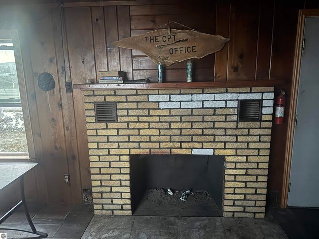 13336 S West Bay Shore, Traverse City, MI 49684